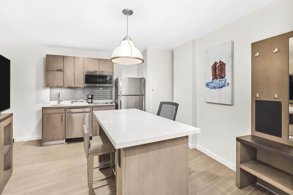 Panoramic Suite, 1 King Bed (1 Bedroom) | 1 bedroom, premium bedding, in-room safe, laptop workspace