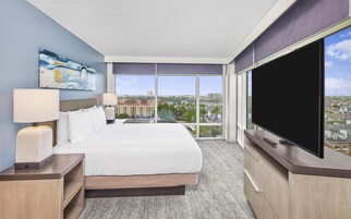 Panoramic Suite, 1 King Bed (1 Bedroom) | Premium bedding, in-room safe, laptop workspace, iron/ironing board