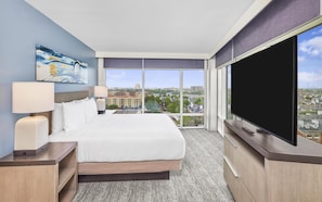 Panoramic-Suite, 1 King-Bett (1 Bedroom) | 1 Schlafzimmer, hochwertige Bettwaren, Zimmersafe