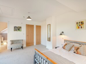 3 chambres, Wi-Fi gratuit, draps fournis