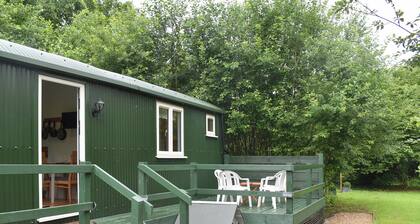 Shepherds Hut 3 at Laddingford - UK32532