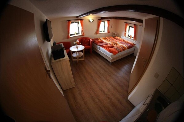 1 Schlafzimmer, WLAN, Bettwäsche