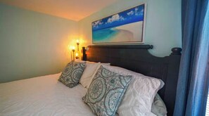 2 bedrooms, iron/ironing board, travel cot, free WiFi