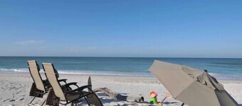 Perfect cottage! Million dollar views