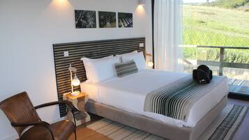 Phòng đôi Deluxe | Trang trí khác biệt, trang bị nội thất với thiết kế riêng biệt