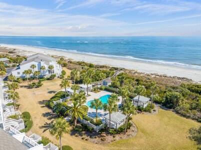 Beach Club Villa 27 - Beach Walkout! Oceanview!