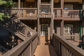 Exterior detail - Rustic Fields-WALK IN, Lake views, Sleeps 9, Pools, next to Silver Dollar City (Branson)