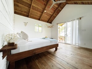 Cabana premium | Cofres nos quartos, individualmente decorados