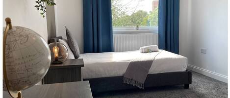 5 Schlafzimmer, Bügeleisen/Bügelbrett, WLAN, Bettwäsche