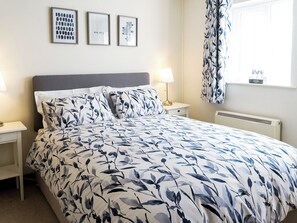 3 bedrooms, free WiFi, bed sheets