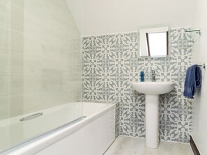 Hair dryer, towels - 3 bedroom accommodation in Lyme Regis (Lyme Regis)