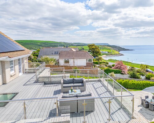 Comfort Hill - Luxury, hot tub, sea views