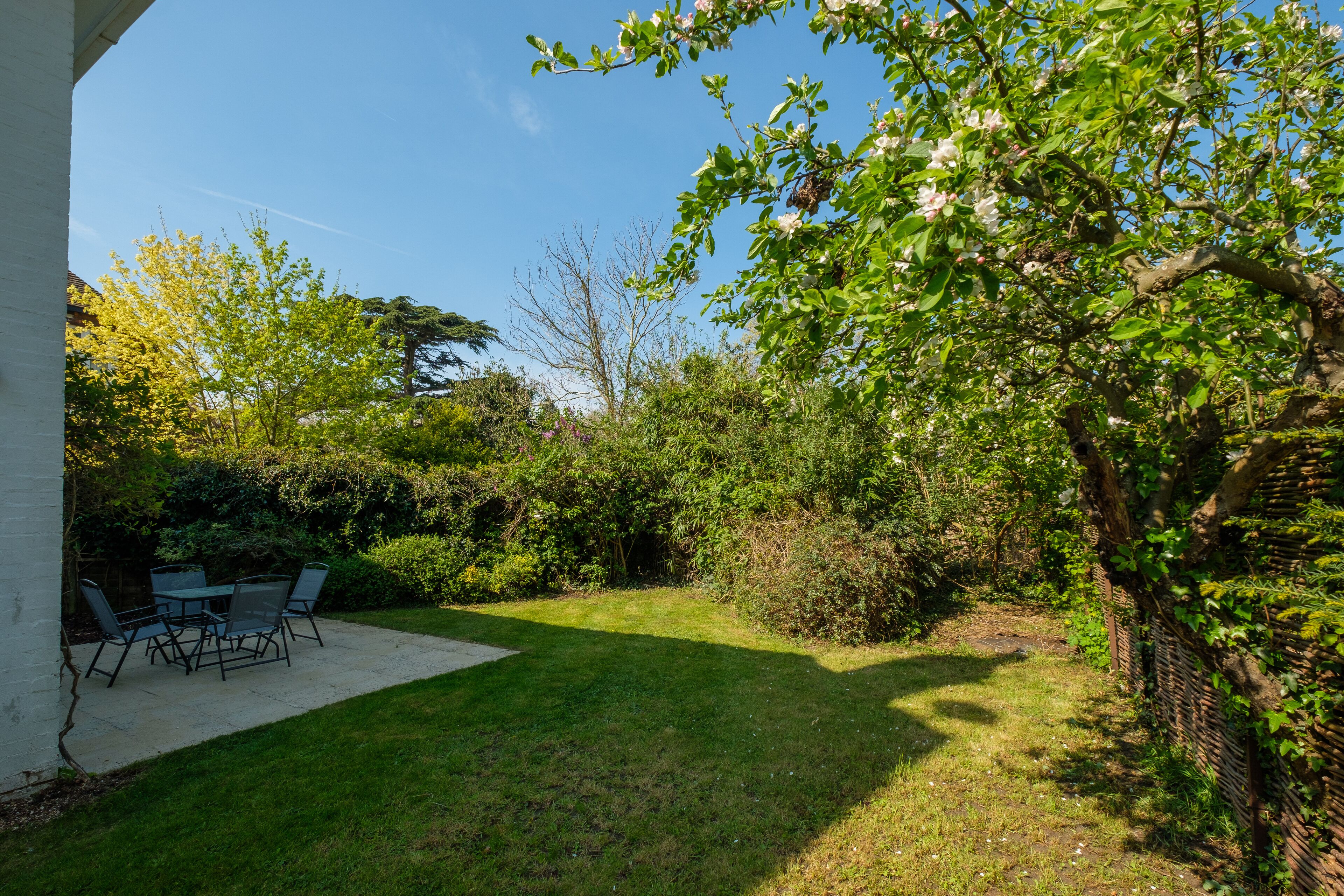 Panoramic Apartment, Private Bathroom (Riverwalk Apartment One) | Garden