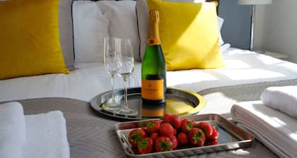 Riverwalk Apartment One