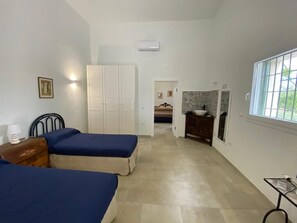 3 bedrooms, travel crib, WiFi, bed sheets