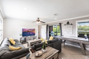 Smart TV, offices, printers - Naples paradise close to the beach and 5th Ave (Naples)