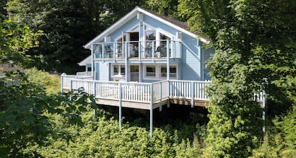 The Bluebell - Luxury Lodge with Hot Tub