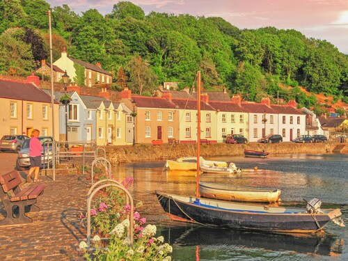 2 bedroom accommodation in Fishguard