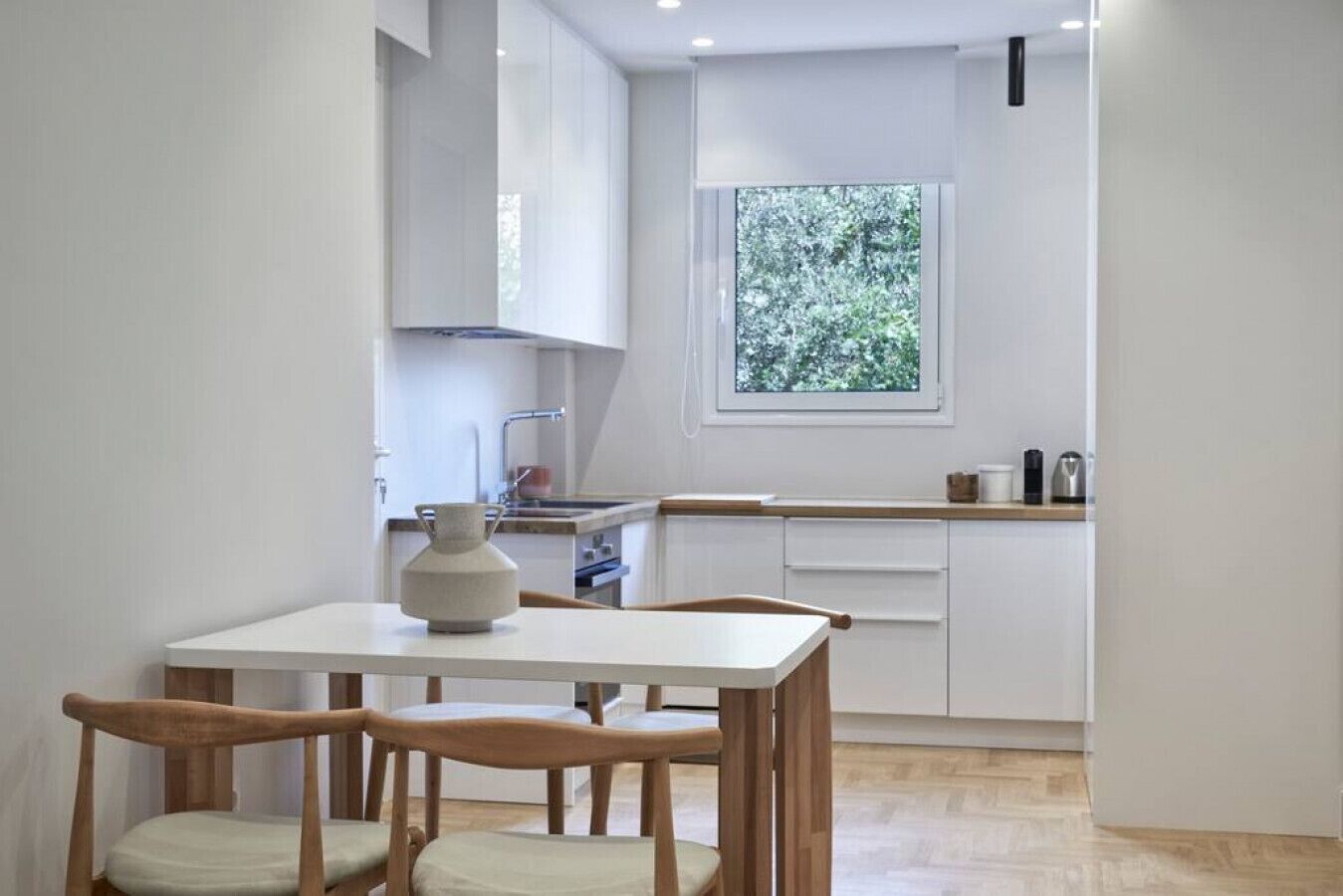 Réfrigérateur, four, plaque de cuisson, lave-vaisselle