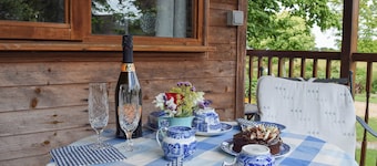 1 bedroom accommodation in Kingston Blount, near Thame