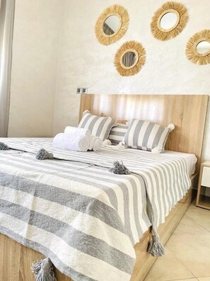 2 bedrooms, WiFi, bed sheets