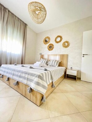 2 bedrooms, WiFi, bed sheets