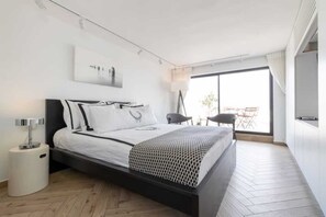 Schreibtisch, Bügeleisen/Bügelbrett, kostenloses WLAN, Bettwäsche