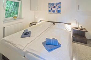 2 bedrooms, Internet