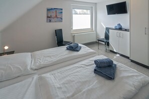 2 عدّة غرف نوم وخدمة الإنترنت