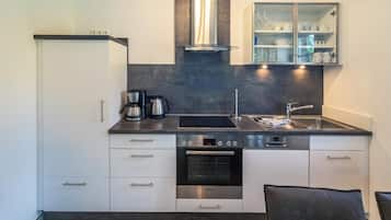 Frigorifero, microonde, forno, lavastoviglie