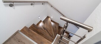 Experience an unforgettable vacation by the North Sea in the spacious Domingo vacation home in Bensersiel! This spacious North Sea Oasis house offers around 120 m² of living space and is the ideal retreat for up to 10 people plus a small child. With...