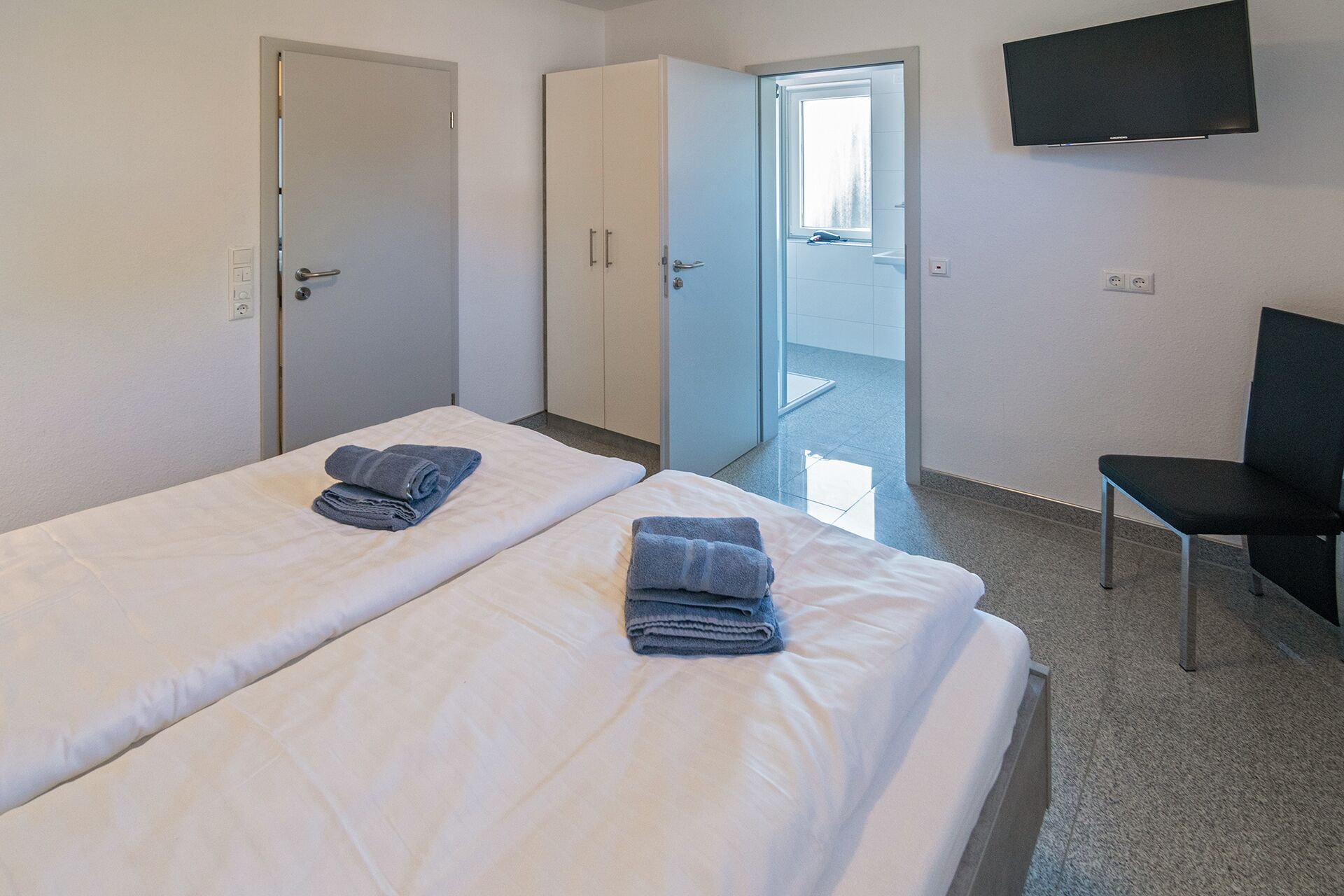 4 soveværelser, internetforbindelse