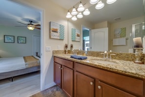 Room - Luxury & Fun at Champions Gate (Davenport)