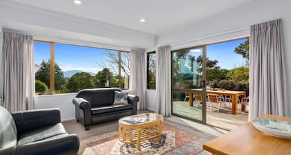 Views over Blenheim - Blenheim Holiday Home