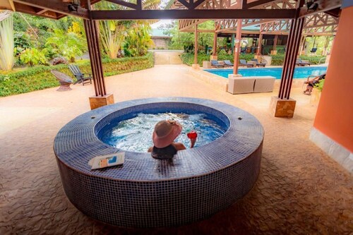 Avita Lodge 3 Bedroom Villa