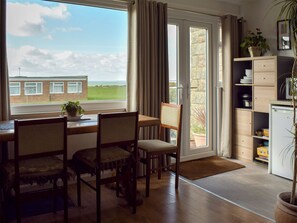 Interior - 2 bedroom accommodation in Freshwater (Freshwater)