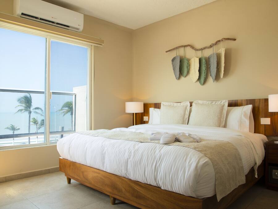 Beach/ocean view