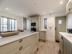 Dishwasher, freezer