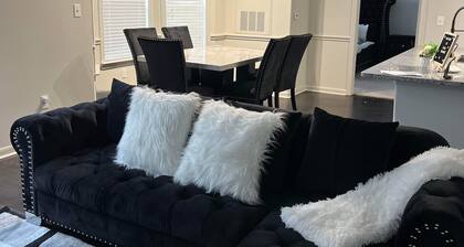 Lovely 2br 2bth rental unit