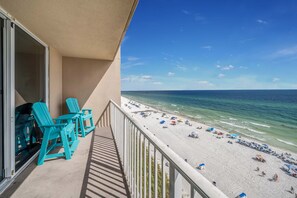 Property grounds - Tidewater 713- FREE Beach Service for 4, Golf+Perks, 2BR/3BA+Bunks,Pools,Gym! (Panama City Beach)