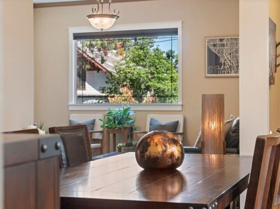 South Hill Charmer| Perry District| BBQ |Firepit