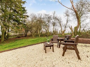 Outdoor dining - Shawdon Hill Coach House (Alnwick)