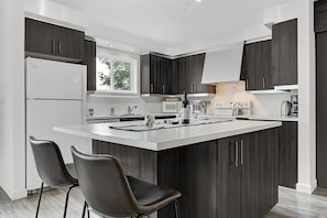 Fridge, microwave, oven, stovetop