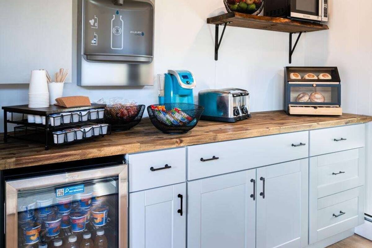 free daily on-the-go breakfast