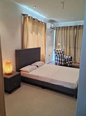 1 habitación, wifi gratis y ropa de cama