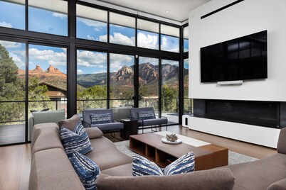 Luxurious Modern Masterpiece in Uptown Sedona