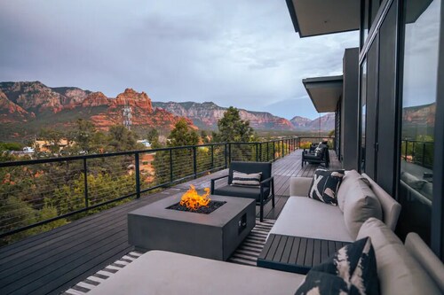 Luxurious Modern Masterpiece in Uptown Sedona