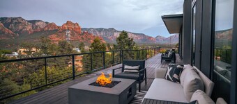 Luxurious Modern Masterpiece in Uptown Sedona