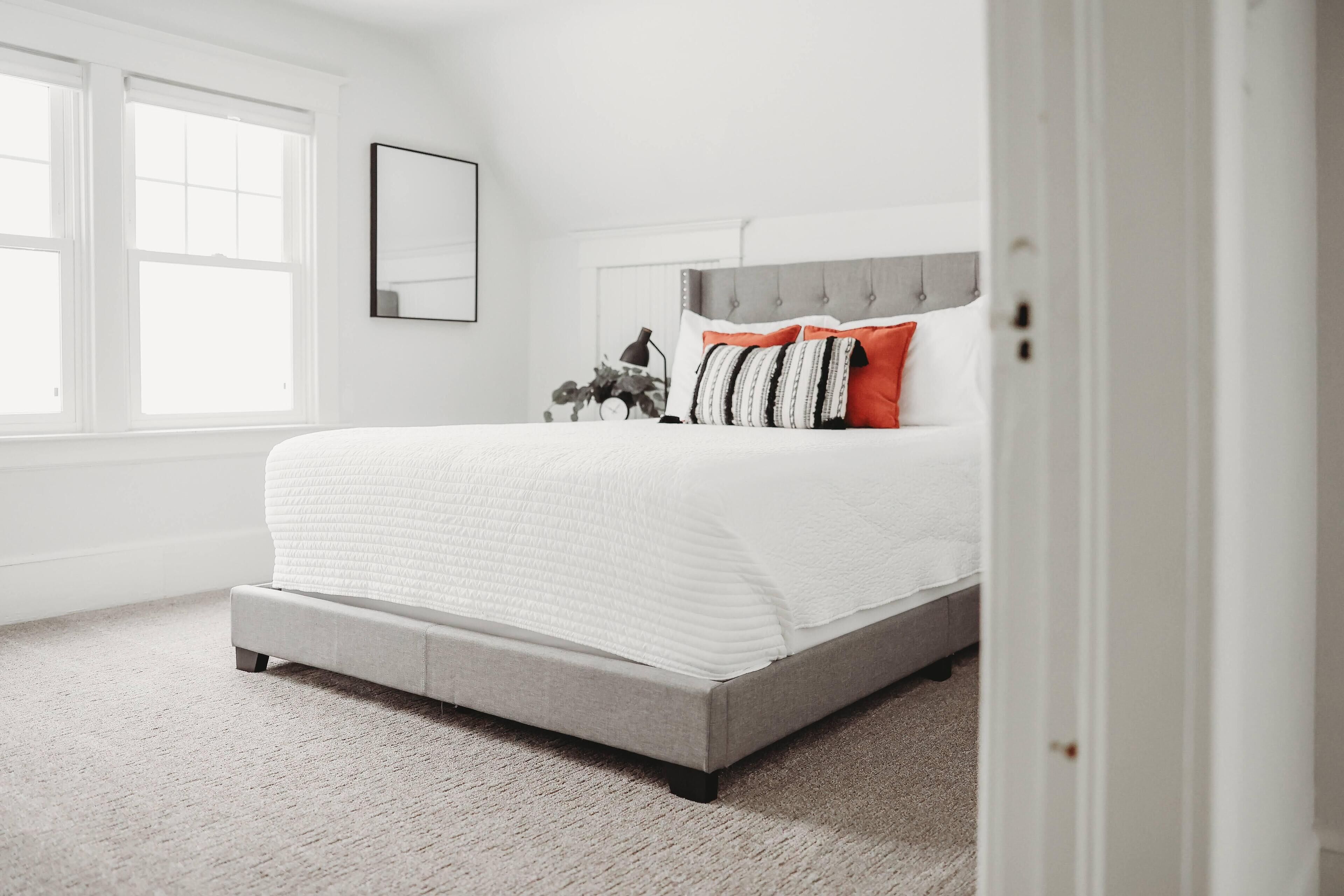 2 habitaciones, tabla de planchar con plancha y wifi gratis 