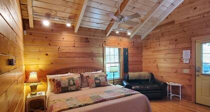 Cabin 317 - Three's a Crowd